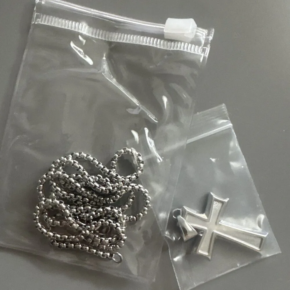 Stainless Steel Cross Pendant Scripture Silver Plated 24 Inch Chain Religious